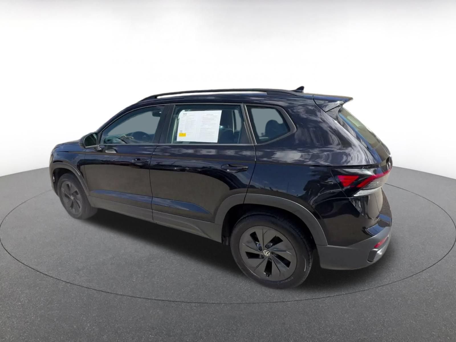 Used 2025 Volkswagen Taos S FWD image 9