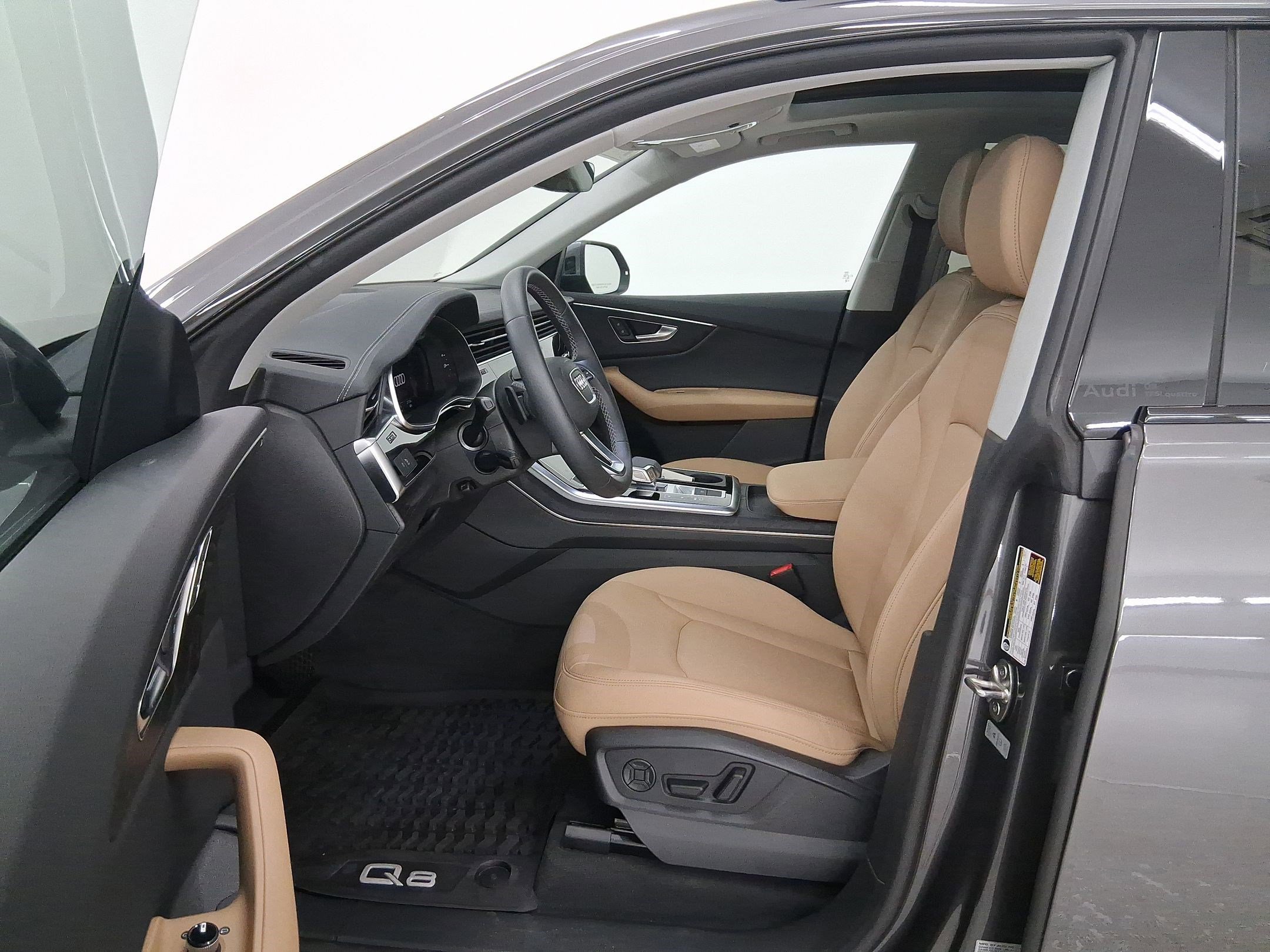 New 2025 Audi Q8 Premium image 5