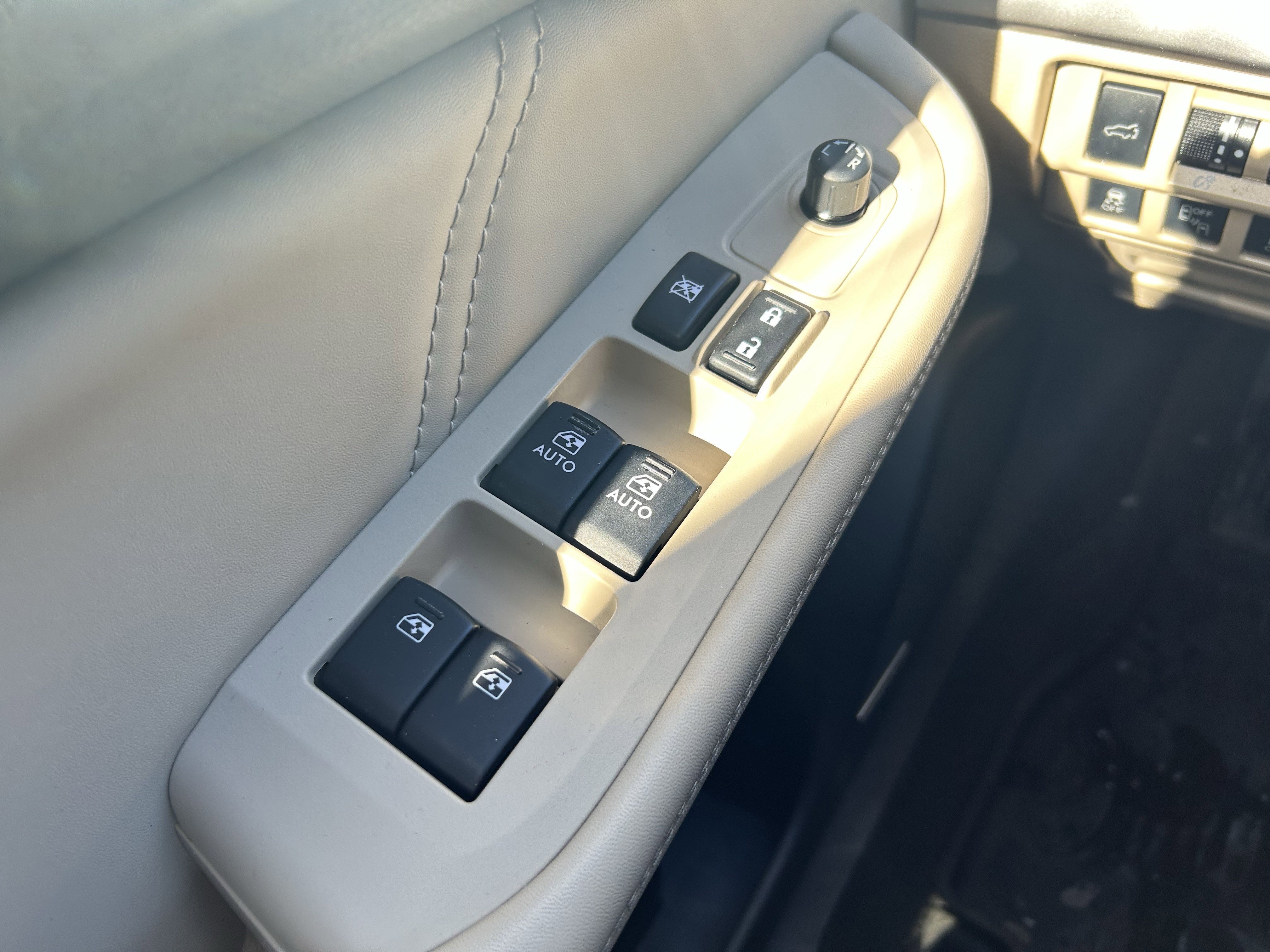 Used 2019 Subaru Outback 2.5i Limited w/ Popular Package #2 image 20