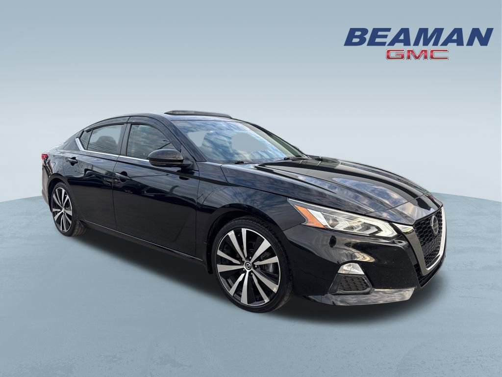 Used 2020 Nissan Altima 2.5 SR w/ Premium Package image 4