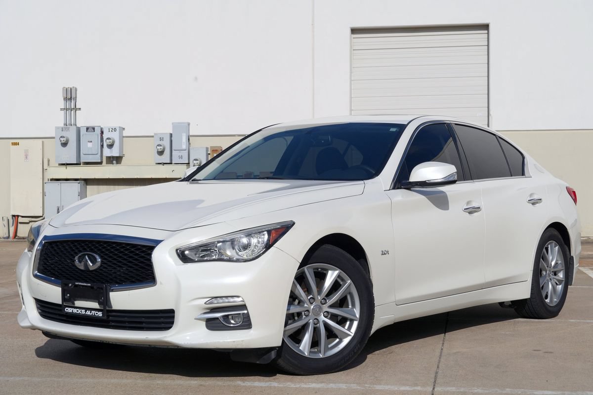 Used 2016 INFINITI Q50 Premium w/ 2.0T Premium Plus Package RWD image 2