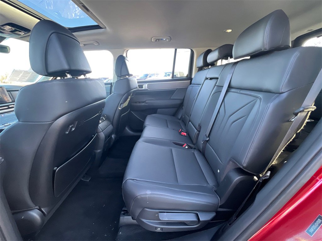 Used 2025 Hyundai Santa Fe XRT w/ Tow & Go Package image 33