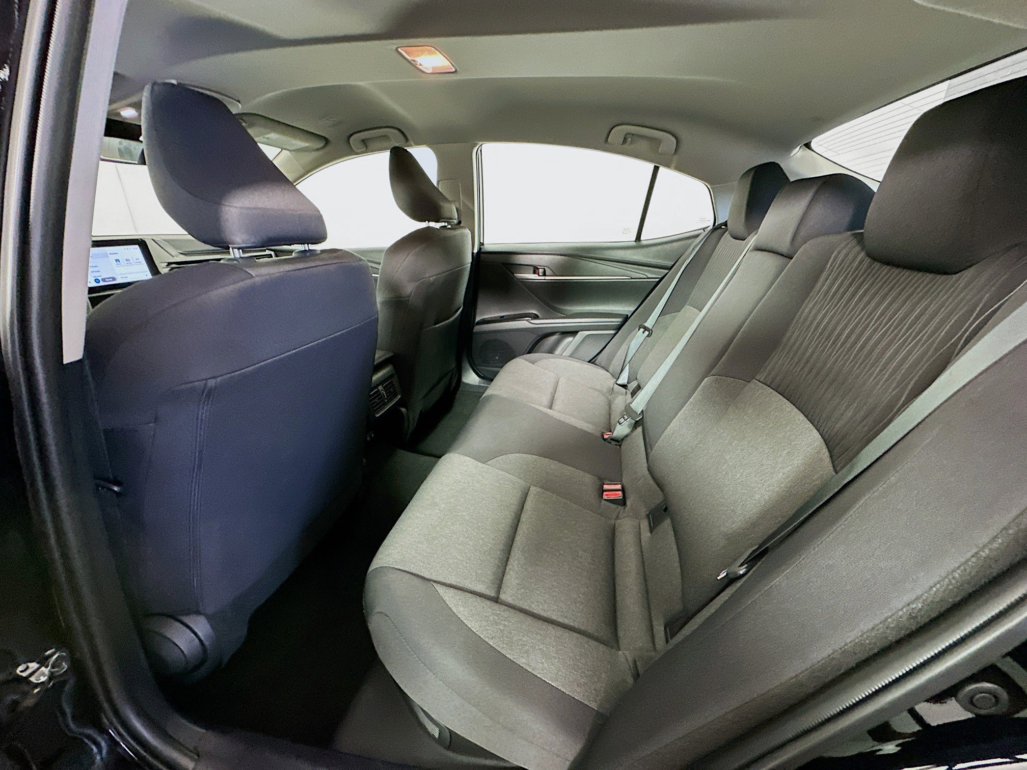 Used 2025 Toyota Camry LE image 26