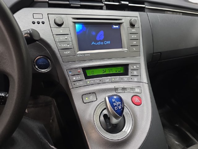 Used 2015 Toyota Prius Three FWD image 19