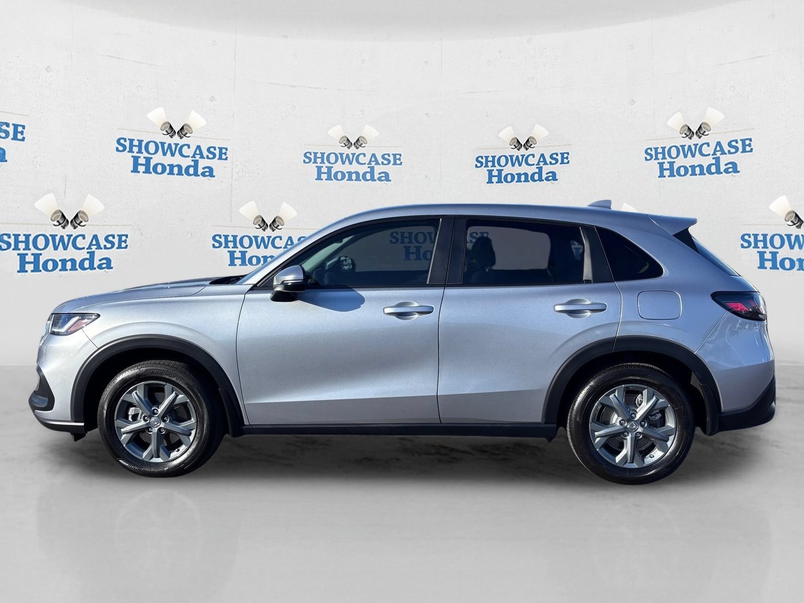 Certified 2026 Honda HR-V LX image 4