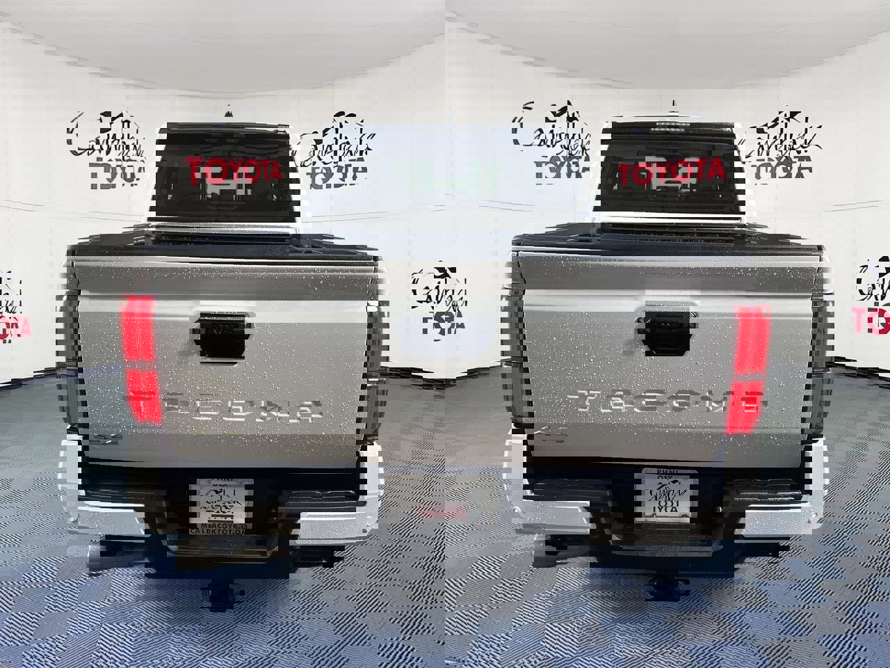 Used 2025 Toyota Tacoma SR5 image 6