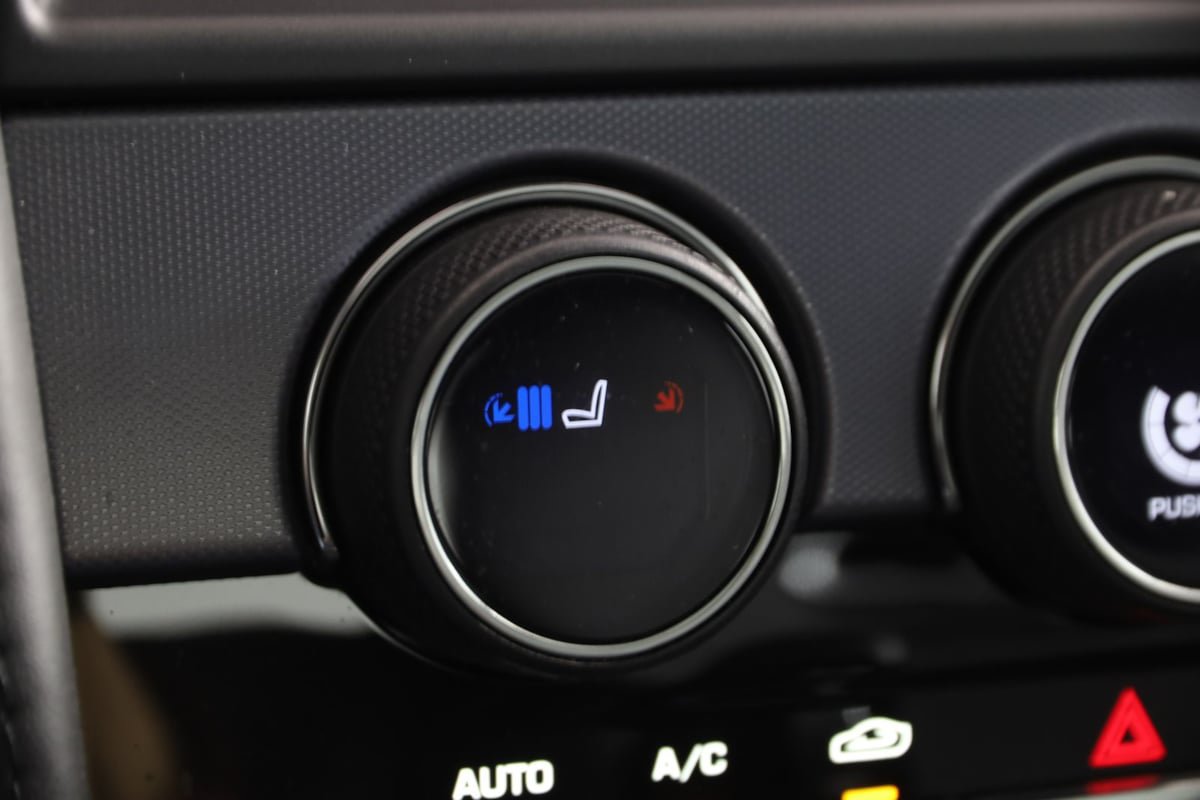 Used 2021 Jaguar F-TYPE Coupe RWD image 10