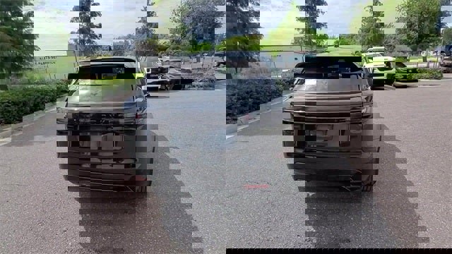 Used 2025 Land Rover Range Rover Velar Dynamic SE image 42