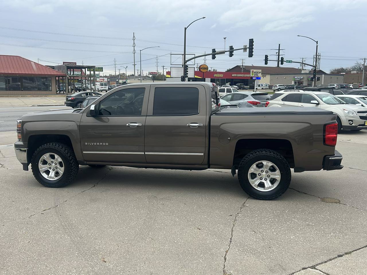 Used 2014 Chevrolet Silverado 1500 LTZ Z71 AWD/4WD image 6