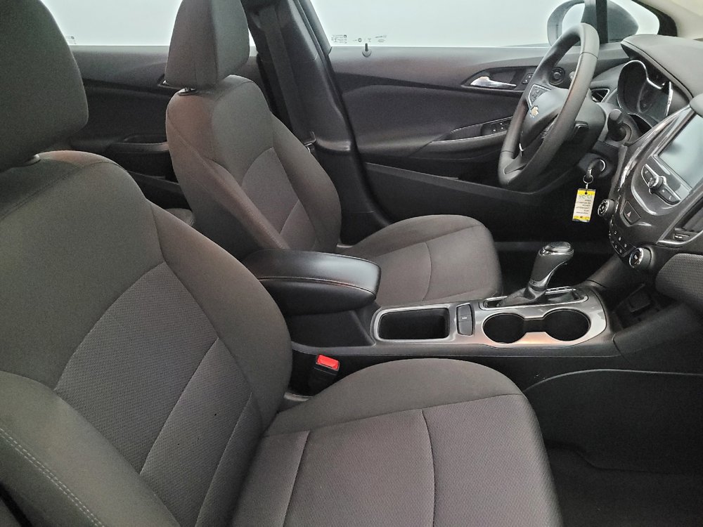 Used 2018 Chevrolet Cruze LT image 21