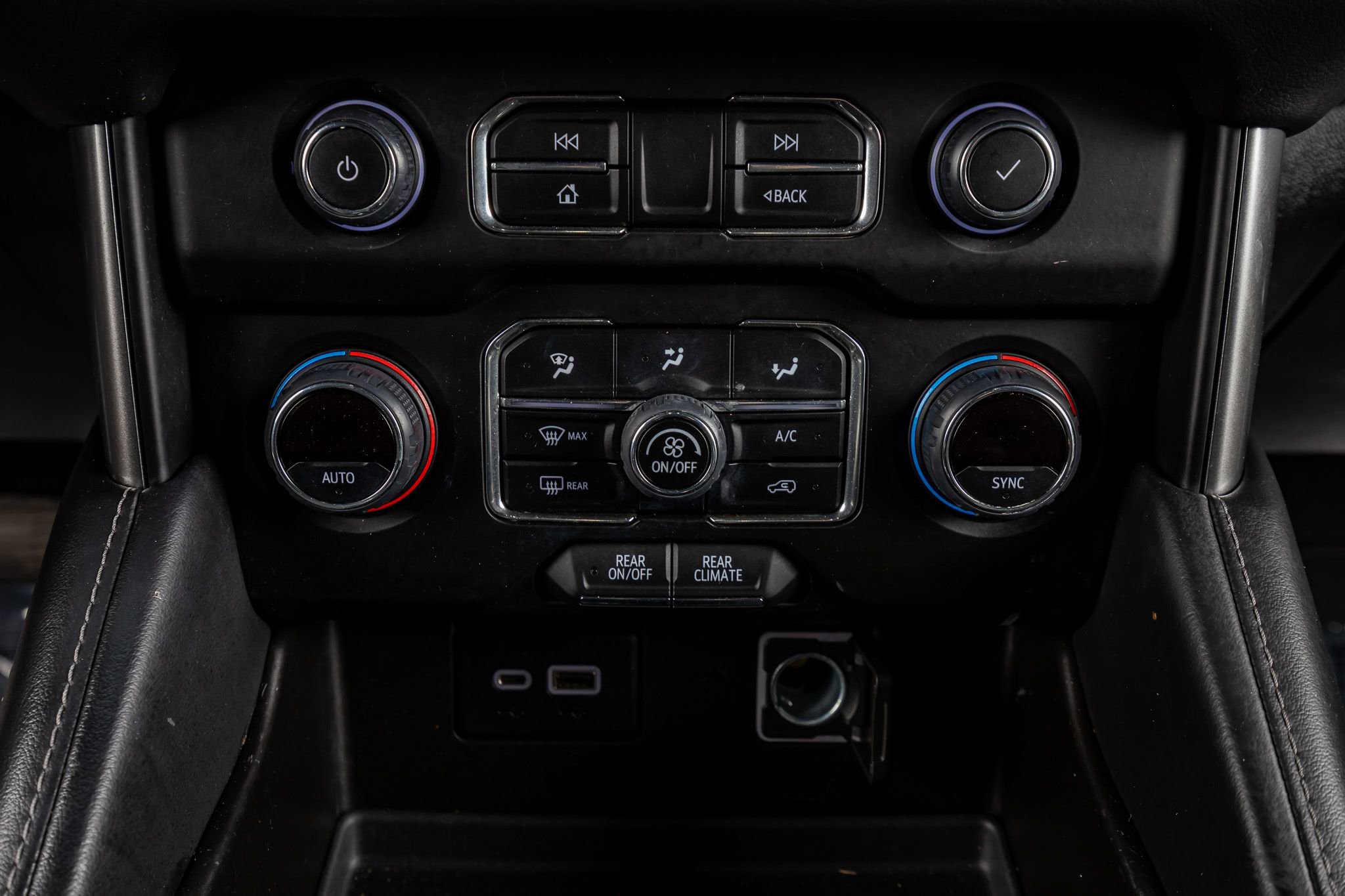 Used 2021 Chevrolet Tahoe LS image 24