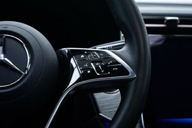 Used 2025 Mercedes-Benz E 450 4MATIC All-Terrain Wagon image 22