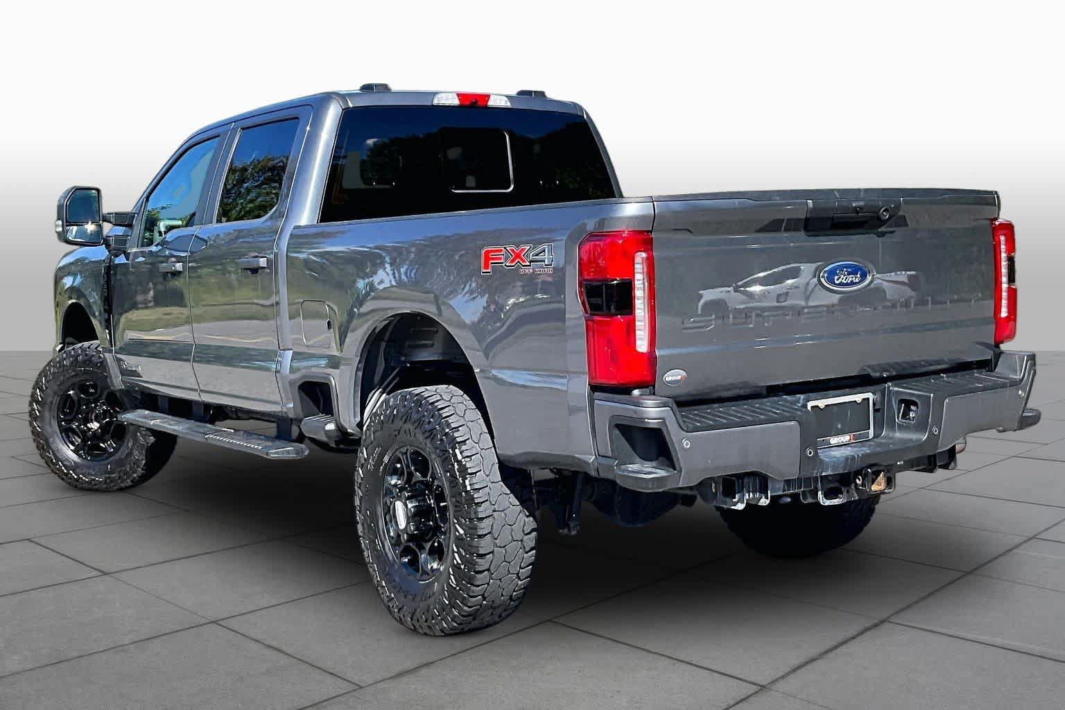 Used 2025 Ford F350 XL w/ STX Appearance Package AWD/4WD image 12