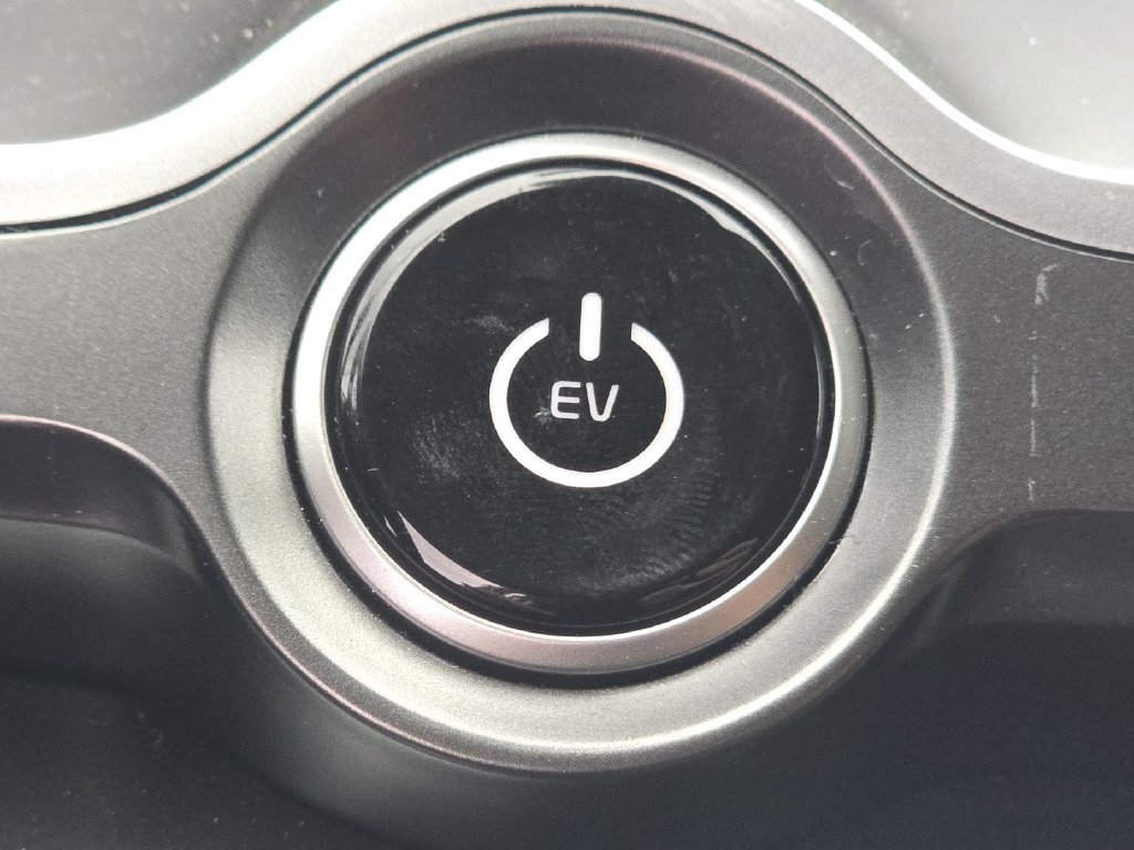 Used 2024 Kia EV6 Light RWD image 32