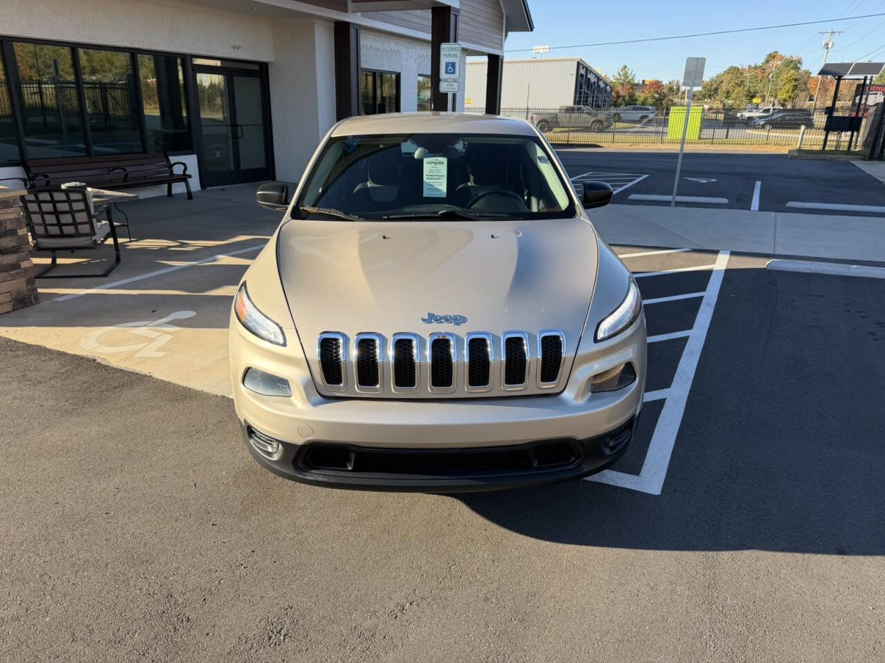 Used 2014 Jeep Cherokee Sport w/ Cold Weather Group AWD/4WD image 9