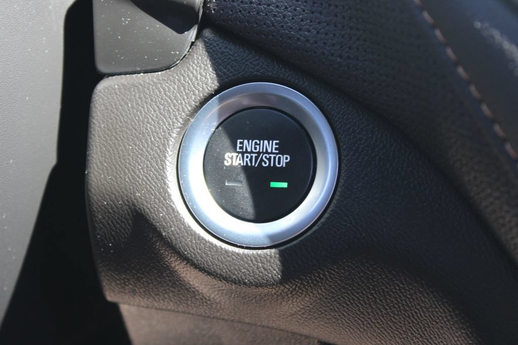 Used 2023 Chevrolet Equinox Premier AWD/4WD image 41
