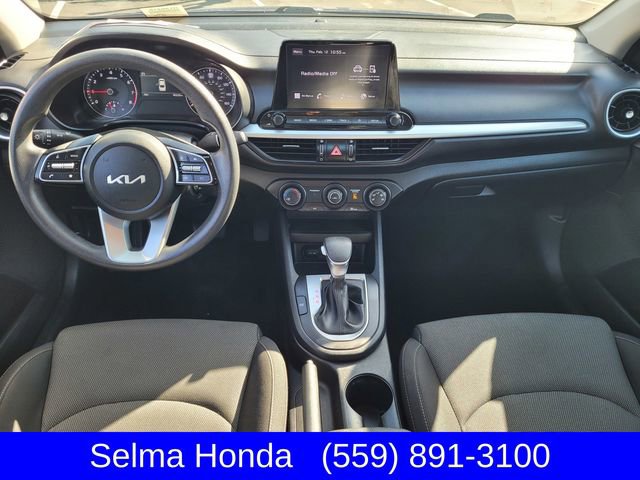 Used 2024 Kia Forte LXS image 9