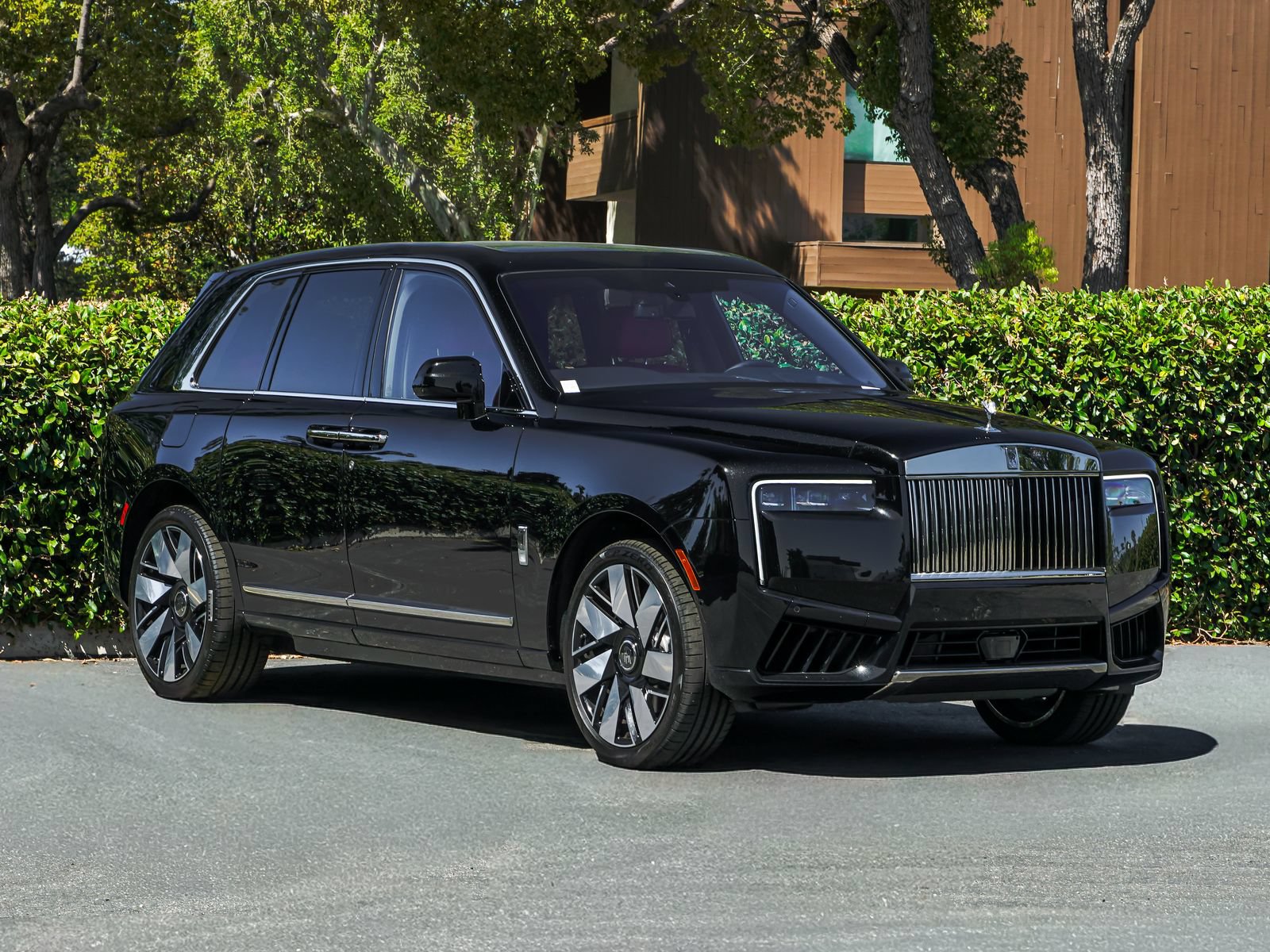 New 2026 Rolls-Royce Cullinan AWD/4WD image 9