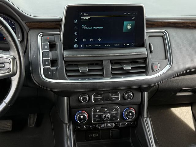 Used 2023 Chevrolet Suburban Premier image 17