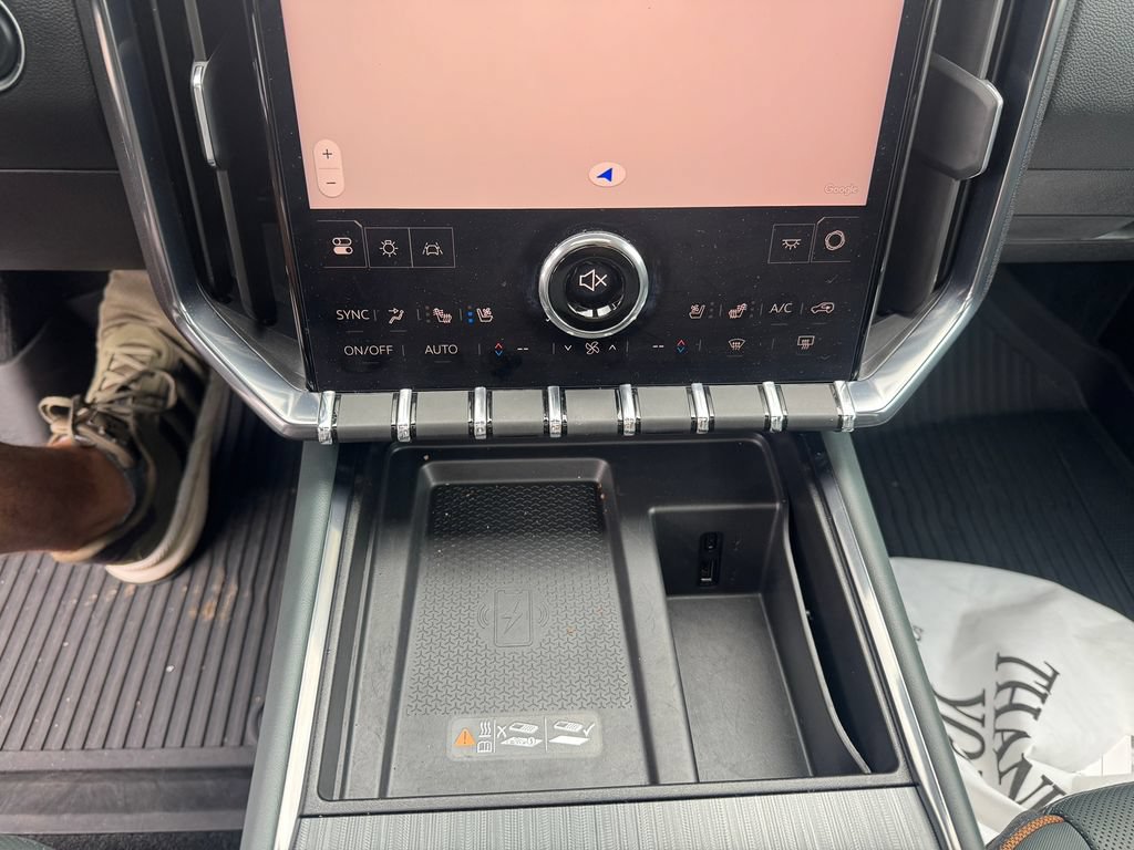 Used 2025 GMC Acadia AT4 w/ Luxury Package AWD/4WD image 20