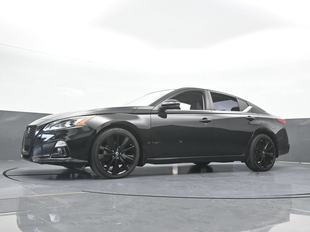 Used 2022 Nissan Altima 2.5 SR w/ Midnight Edition Package FWD image 52
