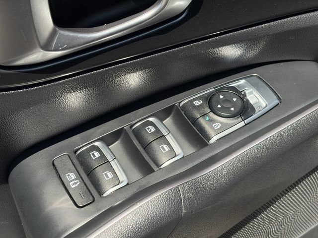 Used 2022 Kia Sorento S FWD image 21