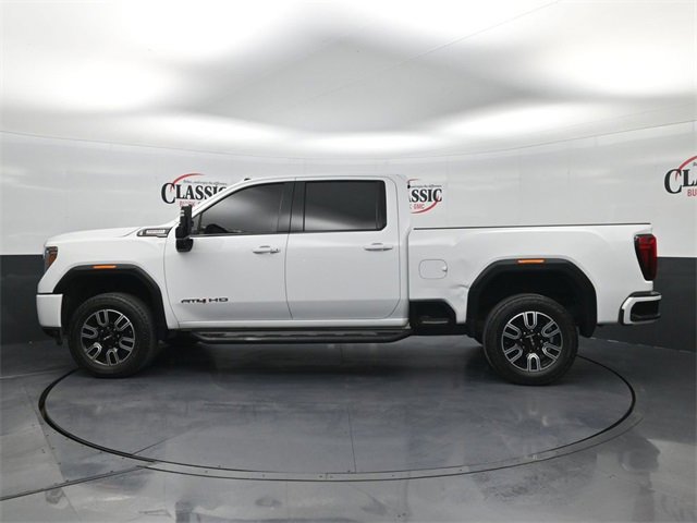 Used 2023 GMC Sierra 2500 AT4 image 2