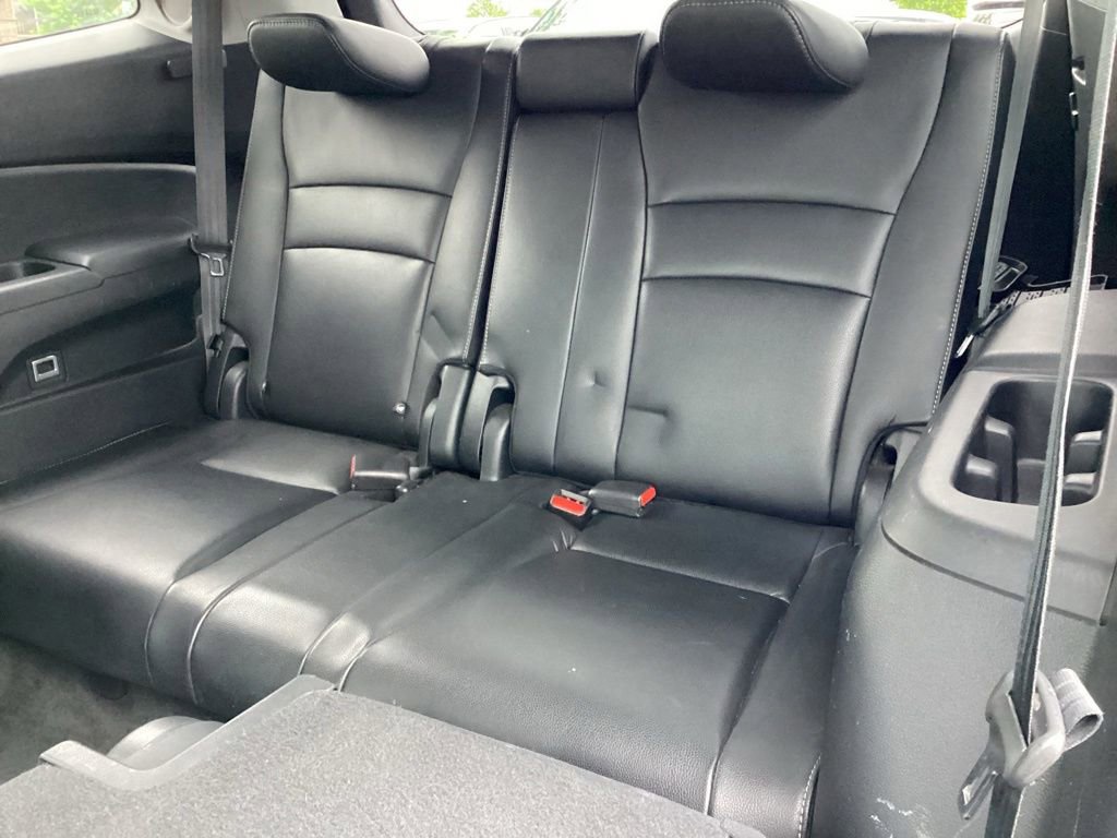 Used 2019 Honda Pilot Touring image 17