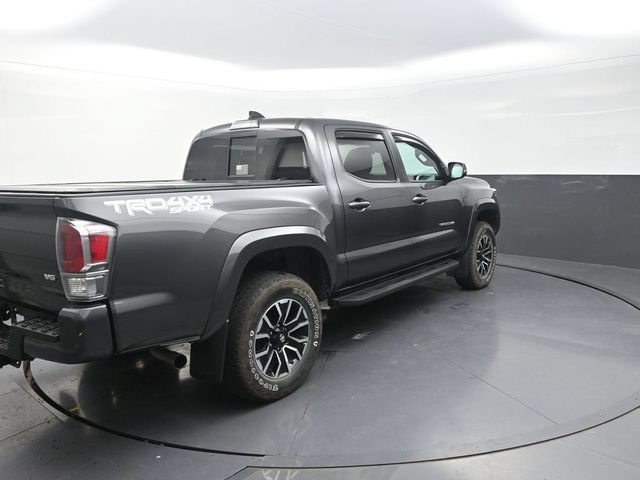 Used 2020 Toyota Tacoma TRD Sport w/ TRD Premium Sport Package AWD/4WD image 10