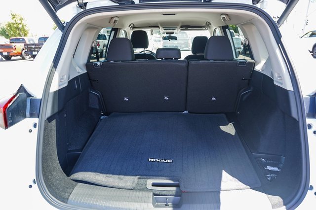 New 2026 Nissan Rogue SV image 27