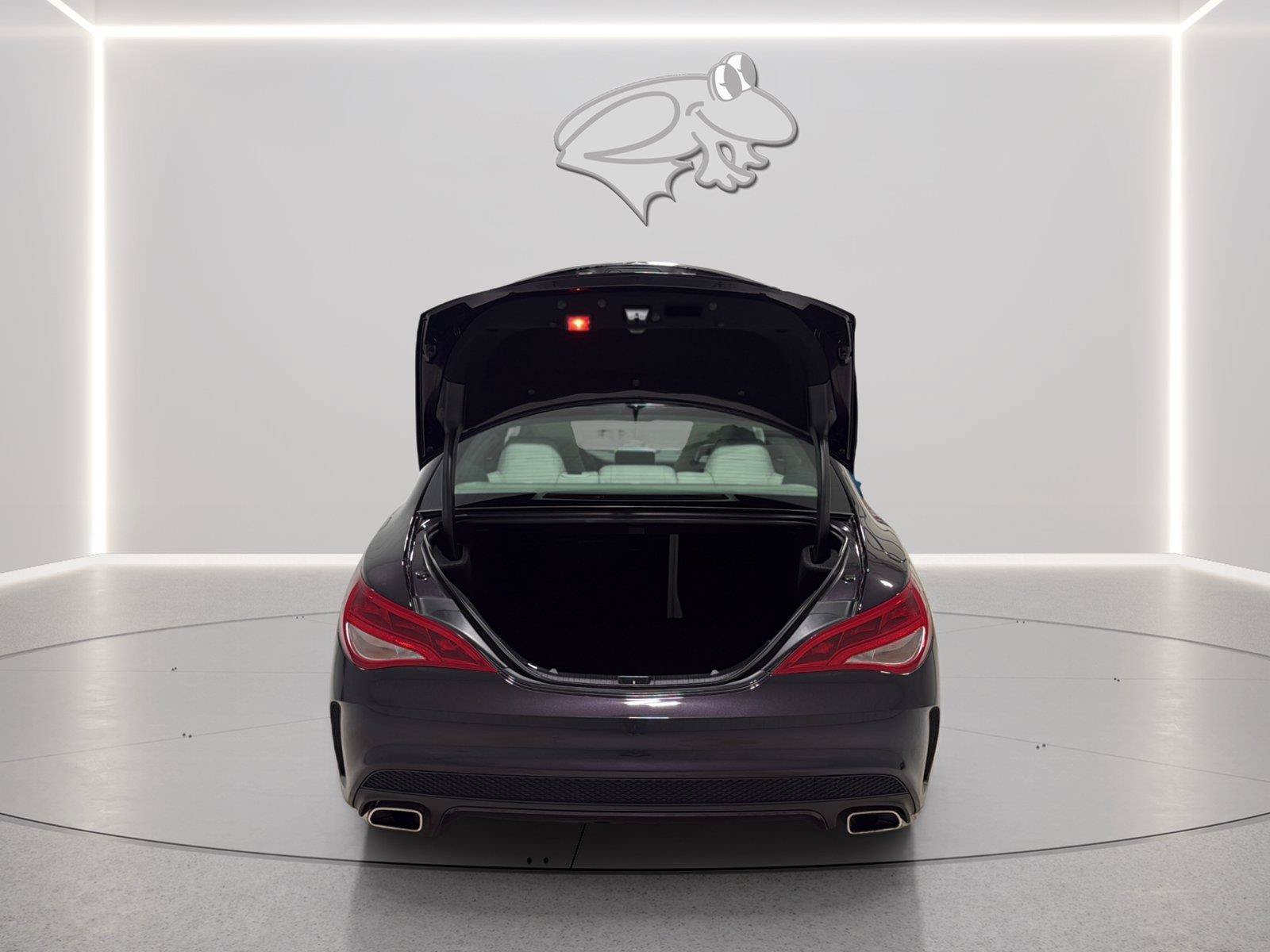Used 2014 Mercedes-Benz CLA 250 image 9