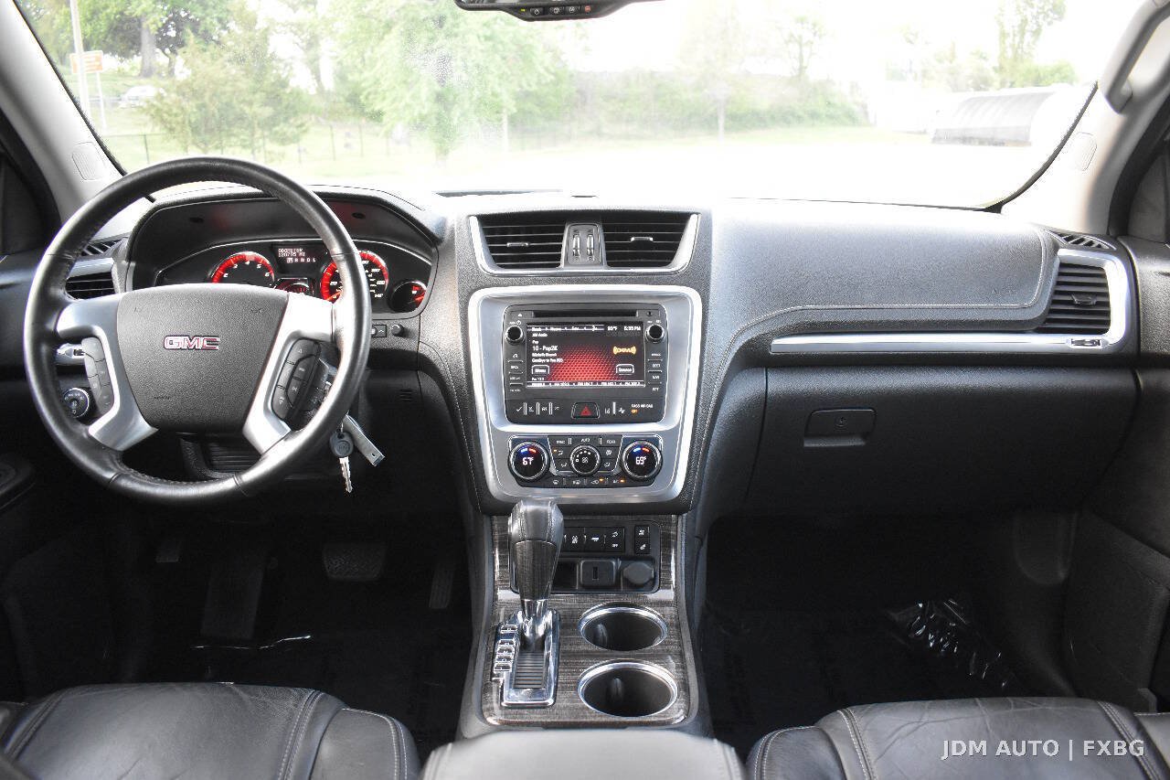 Used 2015 GMC Acadia SLT w/ Technology Package AWD/4WD image 18