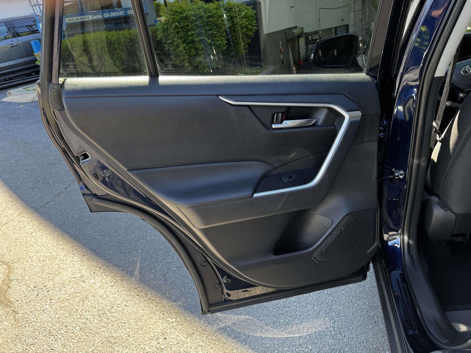 Certified 2025 Toyota RAV4 XLE AWD/4WD image 11