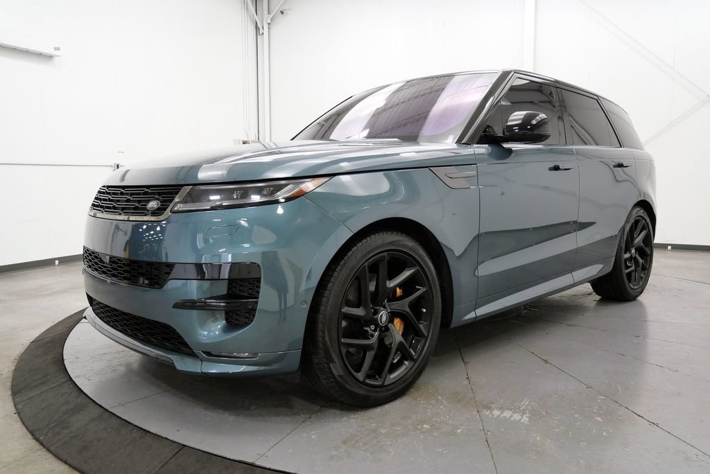 Used 2023 Land Rover Range Rover Sport SE Dynamic AWD/4WD image 3