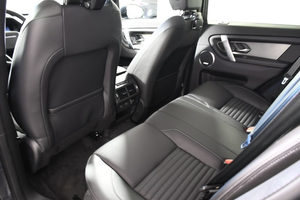 Certified 2025 Land Rover Discovery Sport Dynamic SE AWD/4WD image 27