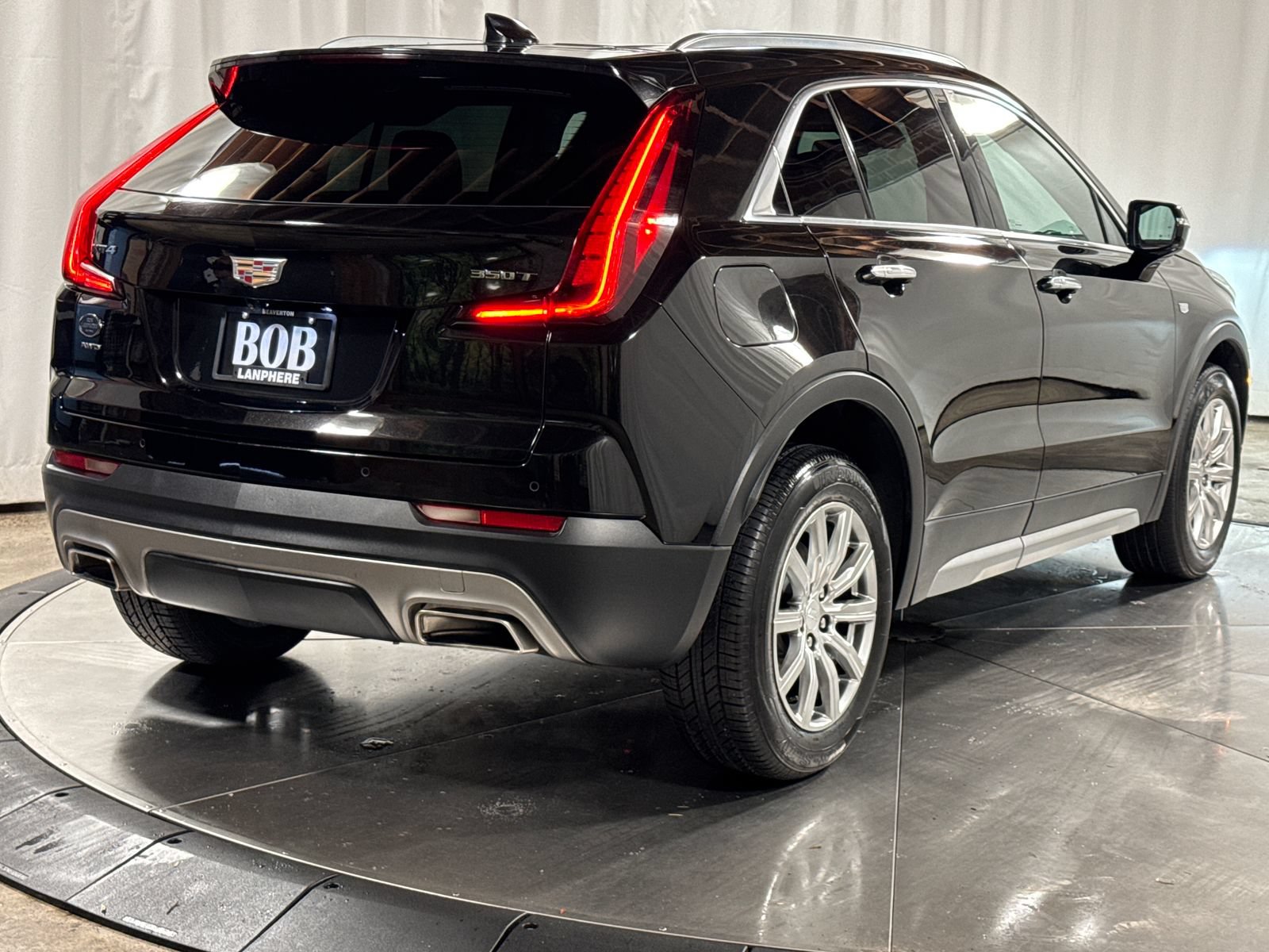 Used 2023 Cadillac XT4 Premium Luxury AWD/4WD image 12