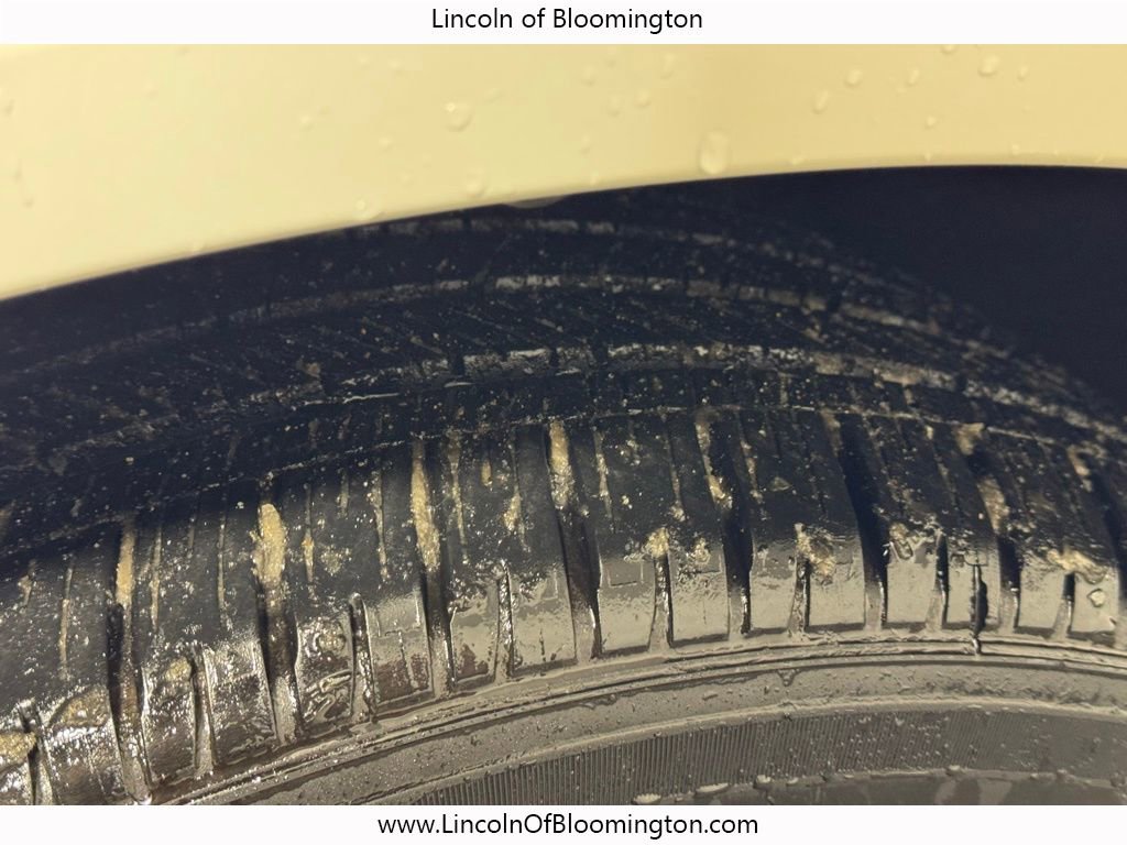 Certified 2025 Lincoln Aviator Black Label image 15