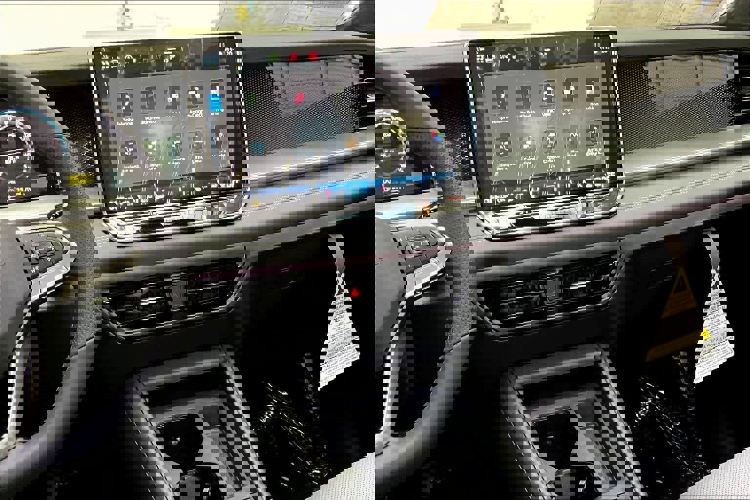 New 2026 Volkswagen Tiguan SE R-Line image 9