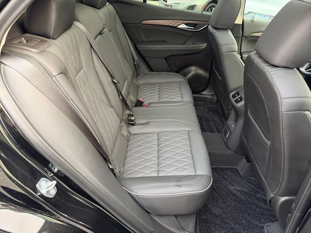 Used 2023 Buick Envision Avenir AWD/4WD image 16