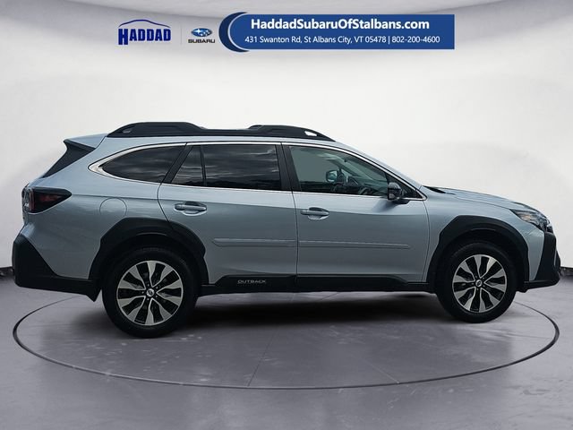 Used 2023 Subaru Outback Limited AWD/4WD image 6