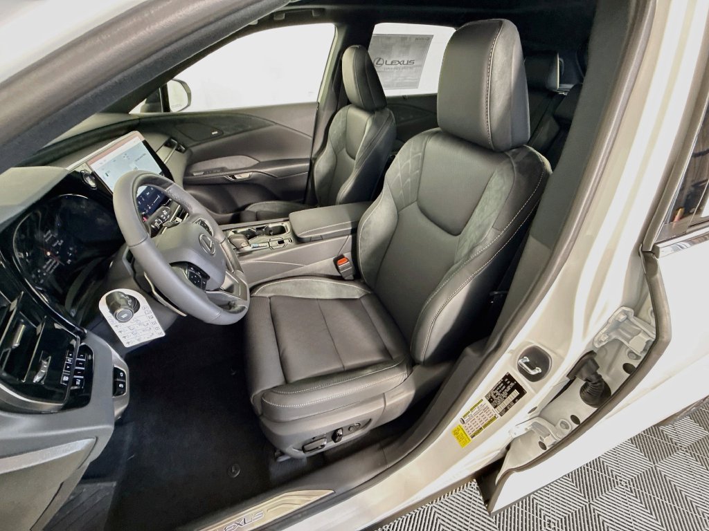 New 2026 Lexus RX 350 FWD w/ Convenience Package image 16