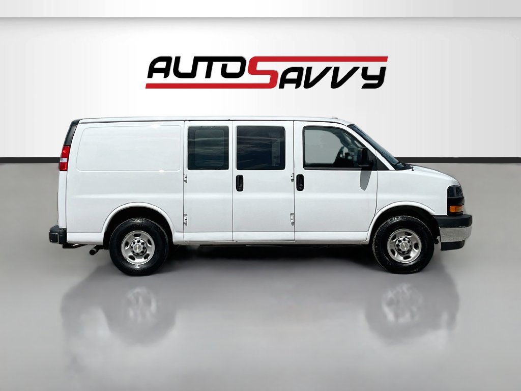 Used 2024 Chevrolet Express 2500 w/ Driver Convenience Package RWD image 8