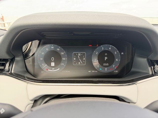 New 2026 Land Rover Range Rover Evoque Hoxton AWD/4WD image 14