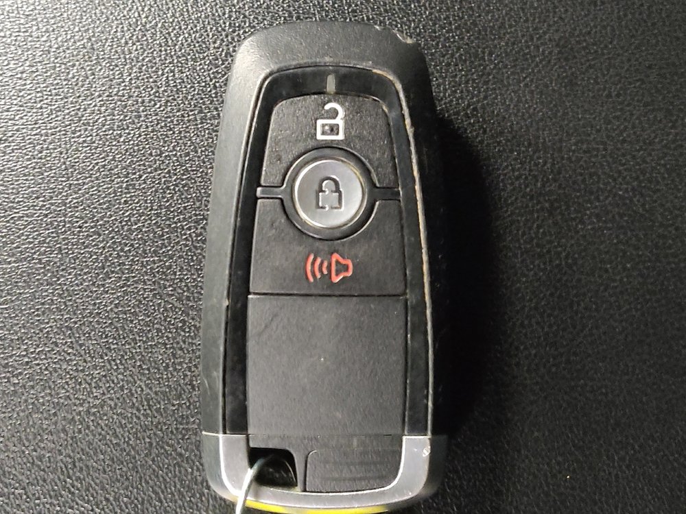 Used 2024 Ford Edge SEL image 32