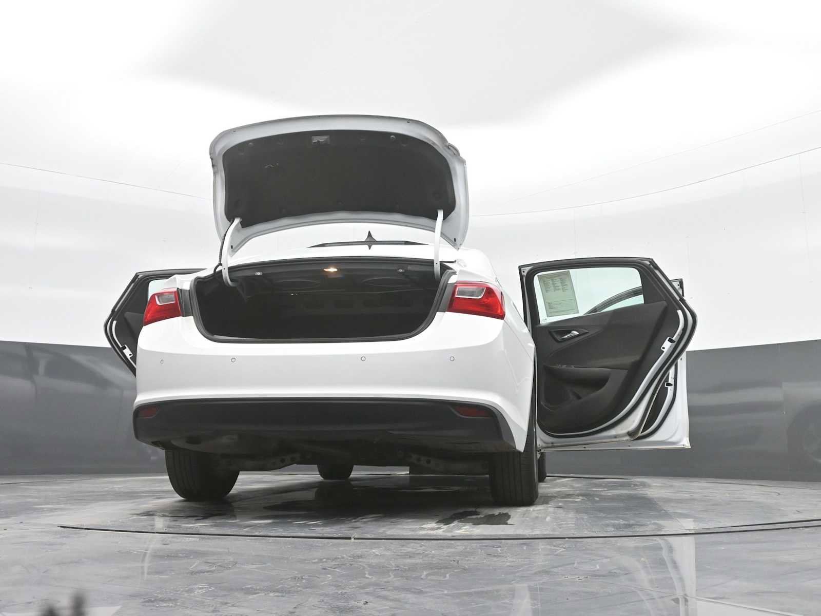 Used 2022 Chevrolet Malibu LS w/ Driver Confidence Package II image 41