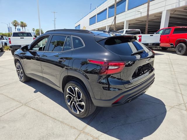 Certified 2025 Chevrolet Trax RS w/ Driver Confidence Package FWD image 4