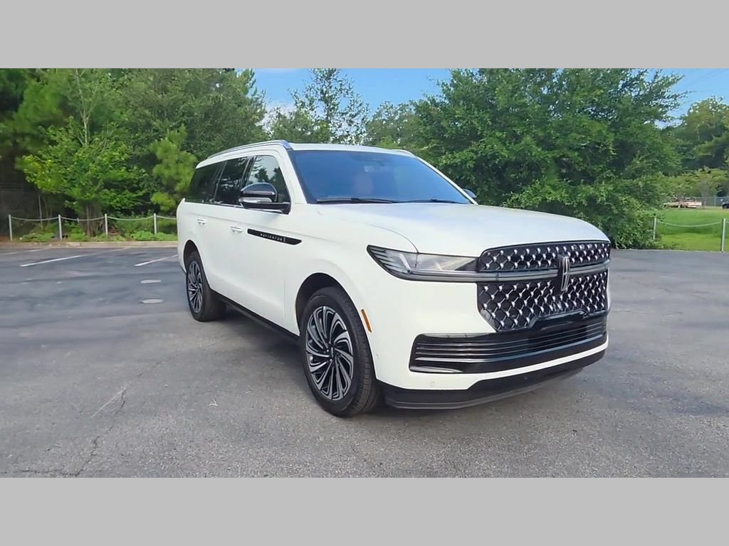 Used 2025 Lincoln Navigator Black Label AWD/4WD image 39