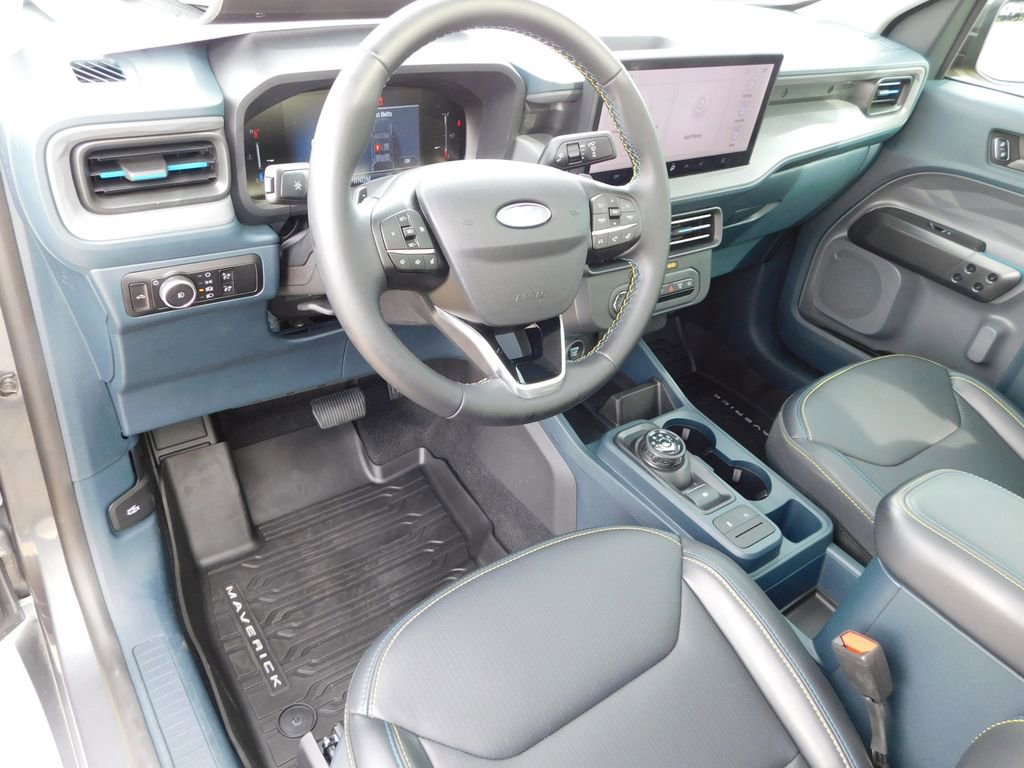 Used 2025 Ford Maverick Lobo AWD/4WD image 18