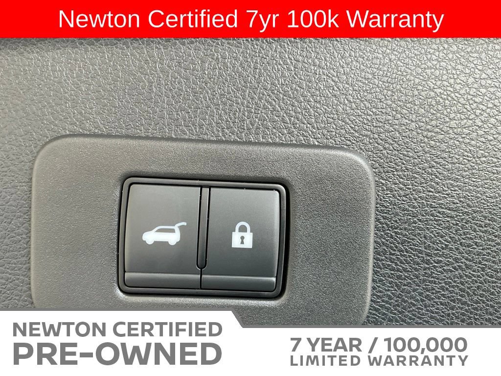 Used 2025 Nissan Murano SV AWD/4WD image 21