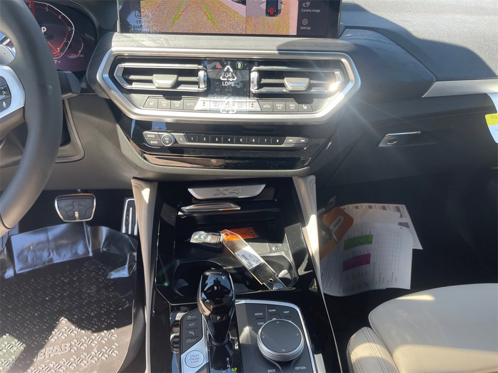 New 2025 BMW X4 xDrive30i w/ Premium Package image 11